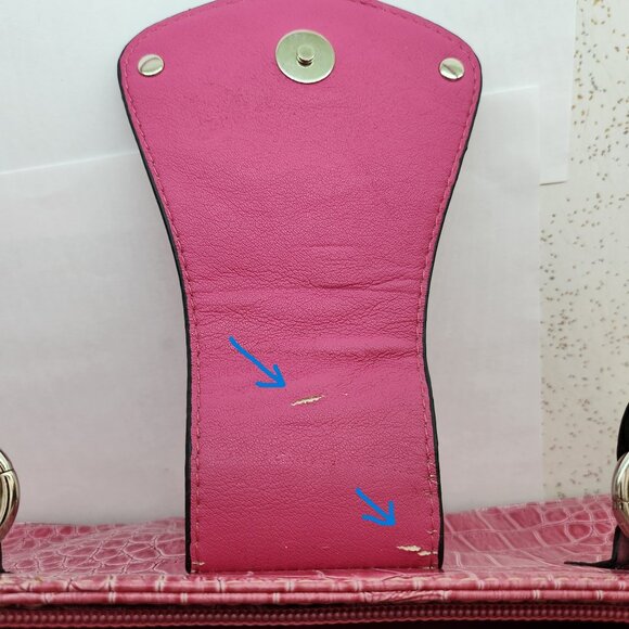Y2K Pink Faux Croc Print Handbag With Buckle Feature - Picture 9 of 9